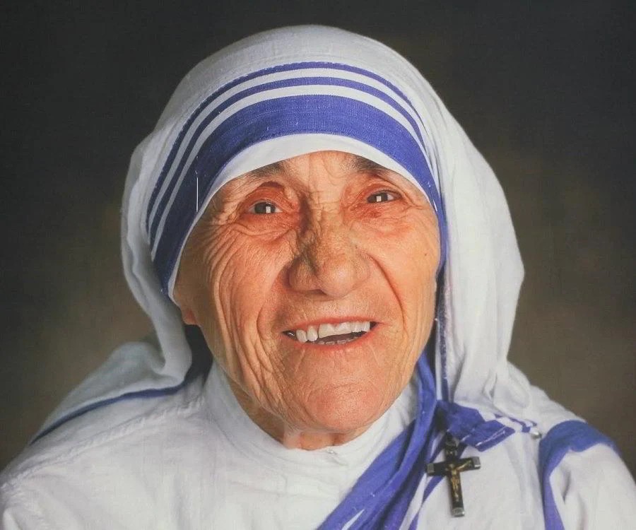 You are currently viewing Mother Teresa Biography
