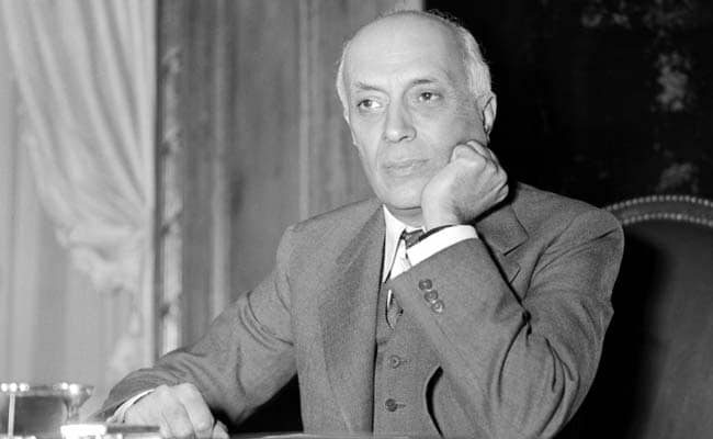 Read more about the article Jawaharlal Nehru Biography